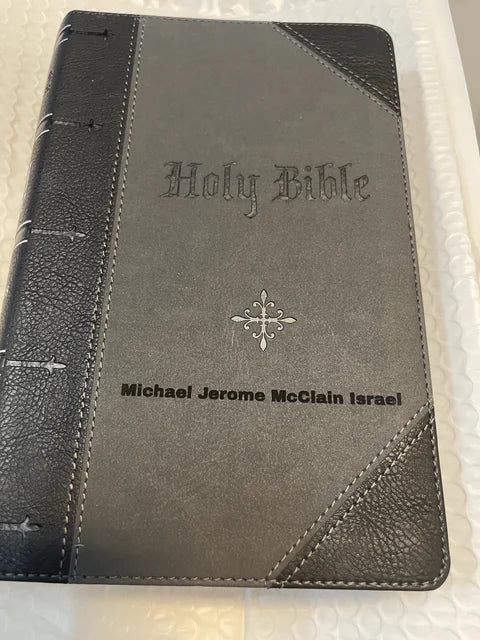 Customer photo of KJV Black Study Size Holy Bible Giant Print, shared by Michael Smith with this review